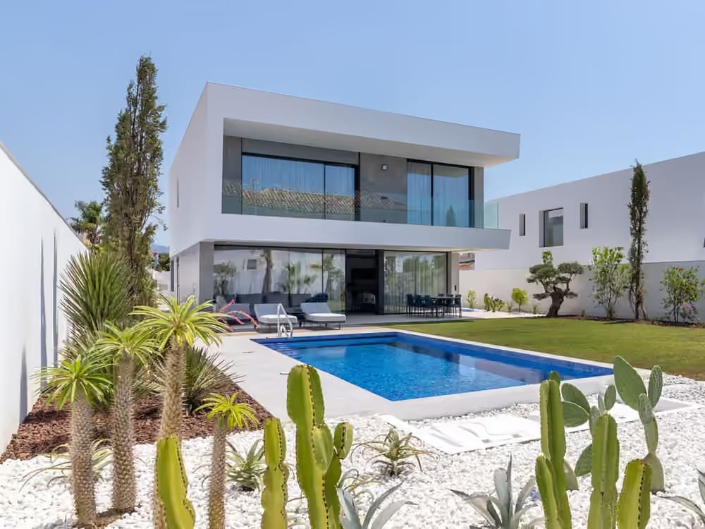 VILLA A SAN PEDRO